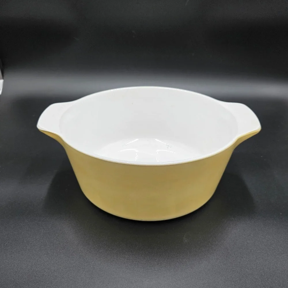 Vintage Corning Ware B-4-B 4 Qt Round Casserole Dish Harvest Yellow Made in USA